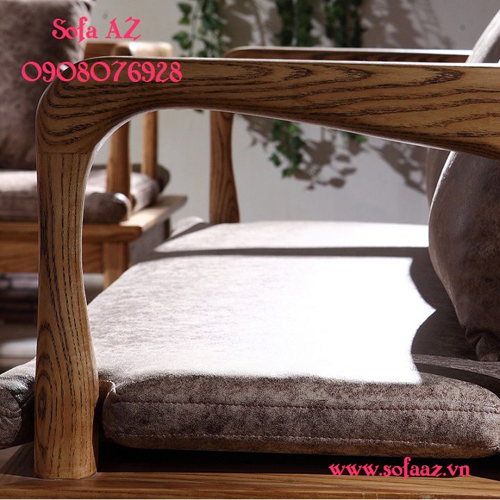 Nệm lót được đo đạc may theo đúng thiết kế của từng loại ghế gỗ